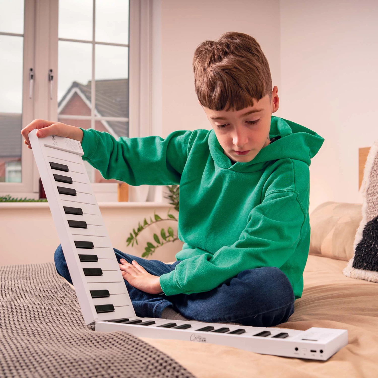 Carry-On 49 Key Touch Sensitive Folding Piano - Image 12