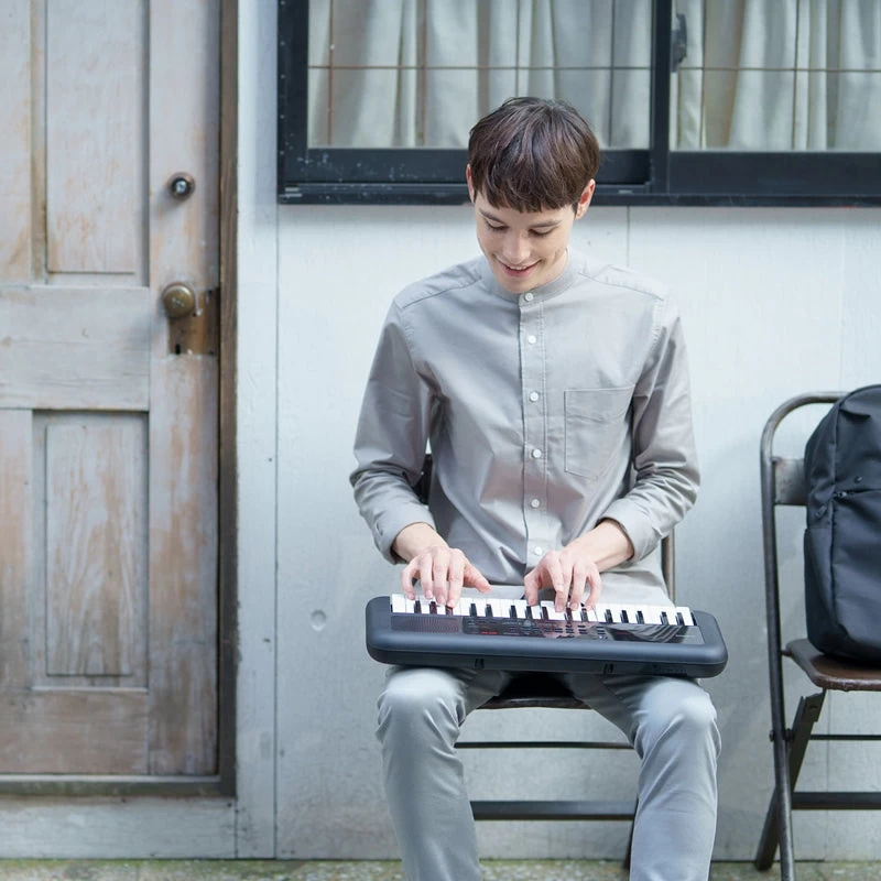 Yamaha PSS-A50 Mini Key Portable Keyboard - Image 5