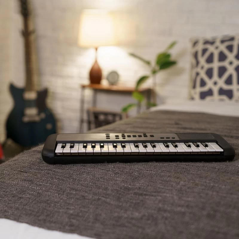 Yamaha PSS-A50 Mini Key Portable Keyboard - Image 7