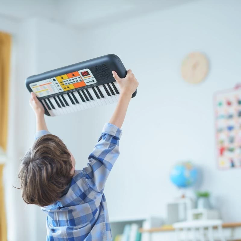 Yamaha PSS-F30 Mini Key Portable Keyboard - Image 7