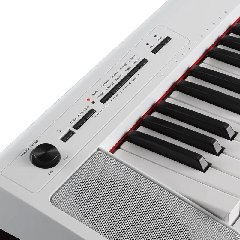 Yamaha Piaggero NP32 Electronic Keyboard - Image 5