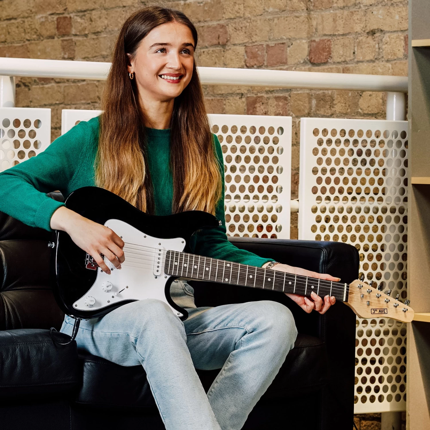 3rd Avenue 3/4 Size Electric Guitar - Image 7