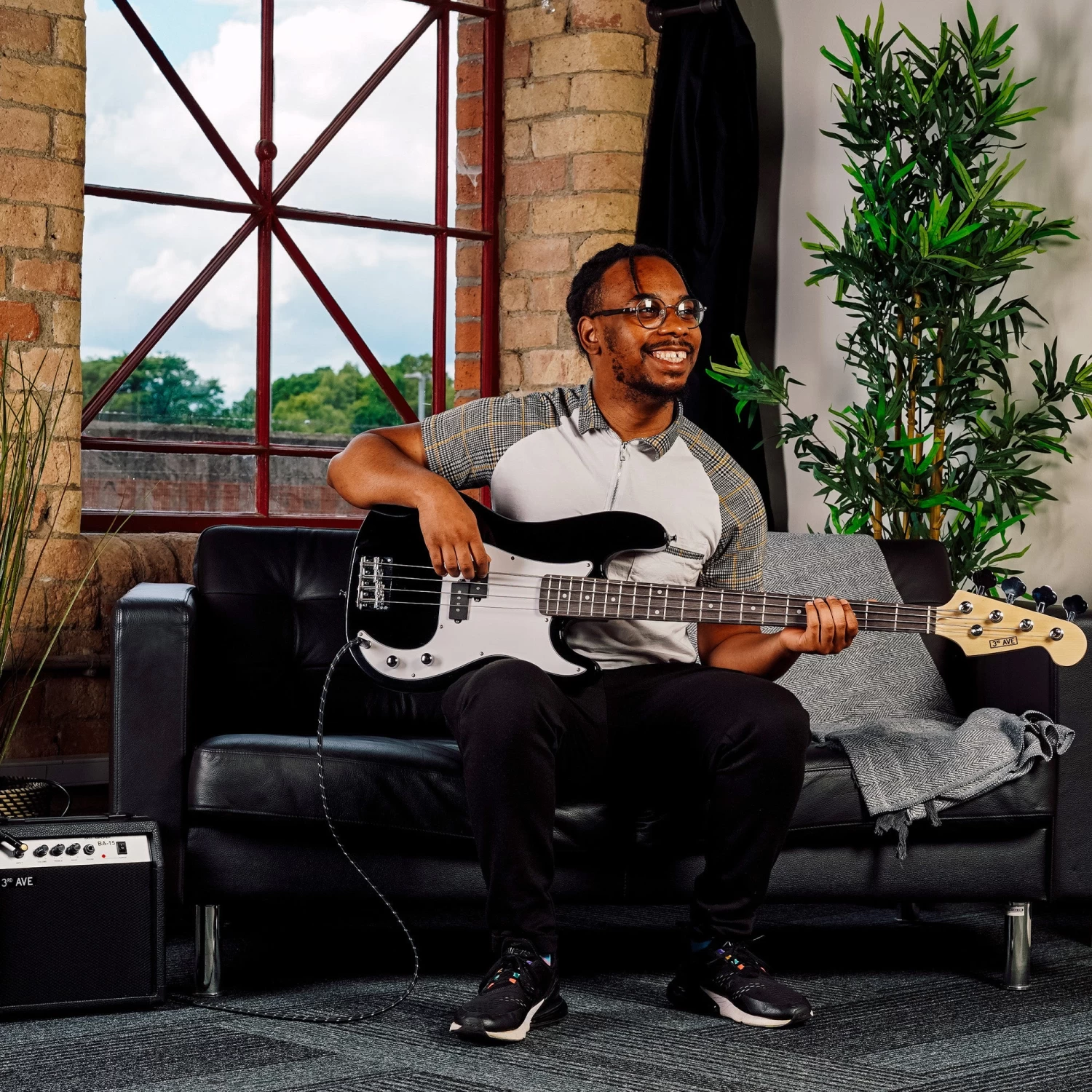 3rd Avenue Electric Bass Guitar Pack - Image 19