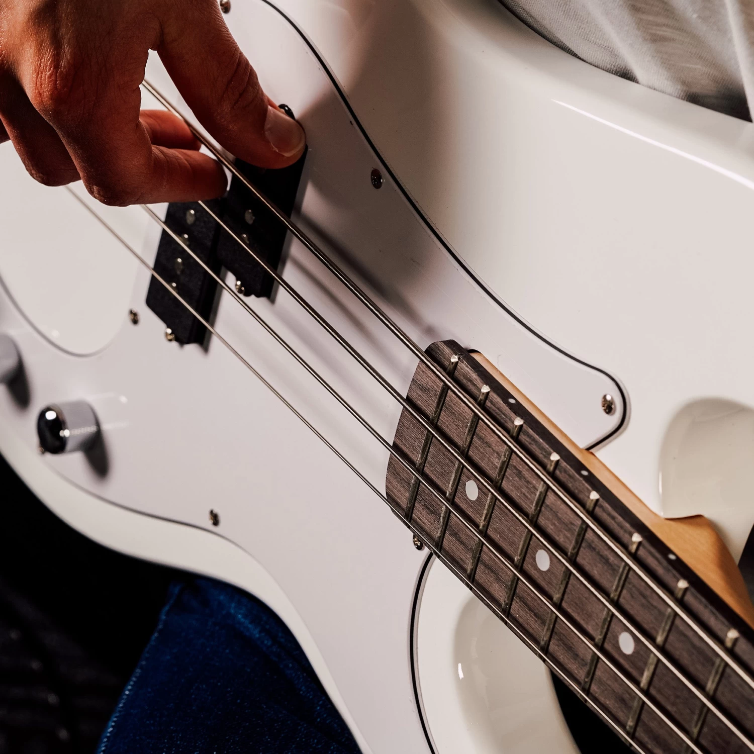 3rd Avenue Electric Bass Guitar Pack - Image 15