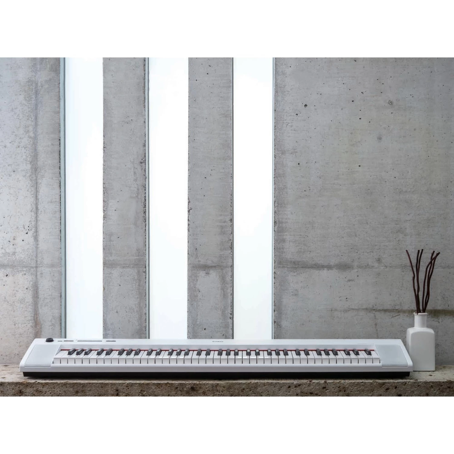 Yamaha Piaggero NP32 Electronic Keyboard - Image 3